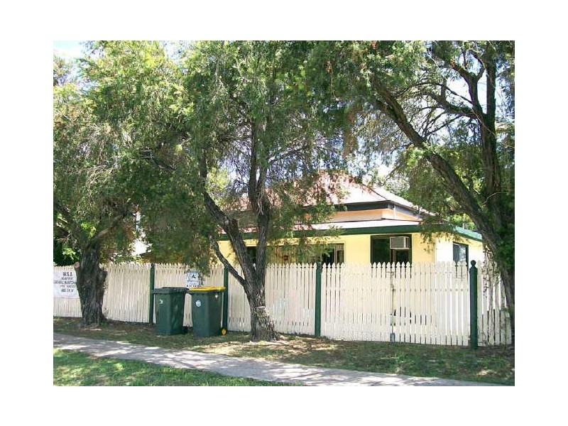 593 Ross River Road, Kirwan QLD 4817