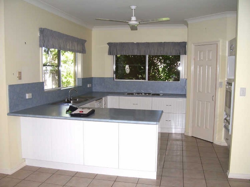 12 Bath Court, Kirwan QLD 4817