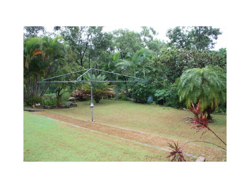 24 Green Street, West End QLD 4810