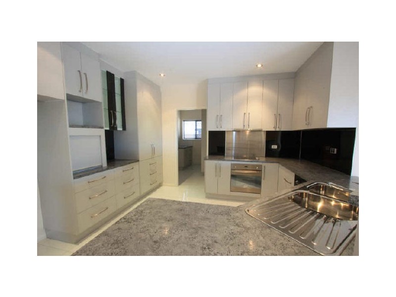 18 Twinview Tce, Idalia QLD 4811