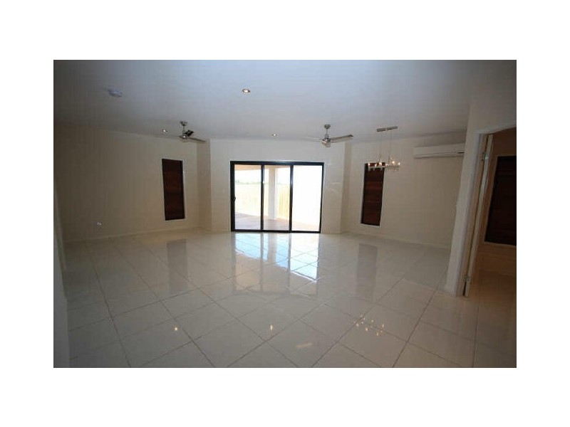 18 Twinview Tce, Idalia QLD 4811