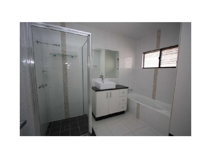 18 Twinview Tce, Idalia QLD 4811