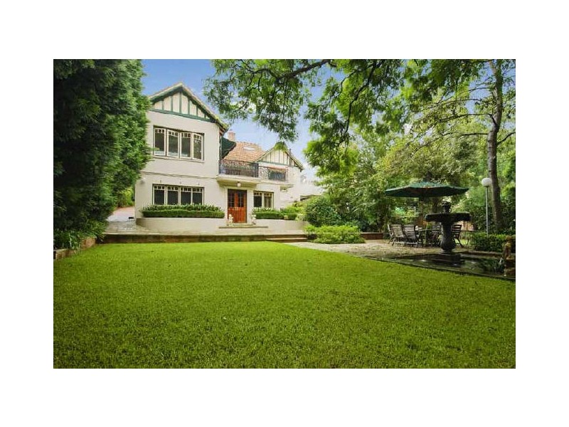 9 Valley Road, Lindfield NSW 2070