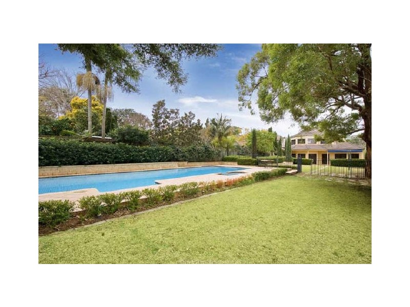 86 Middle Harbour Road, Lindfield NSW 2070