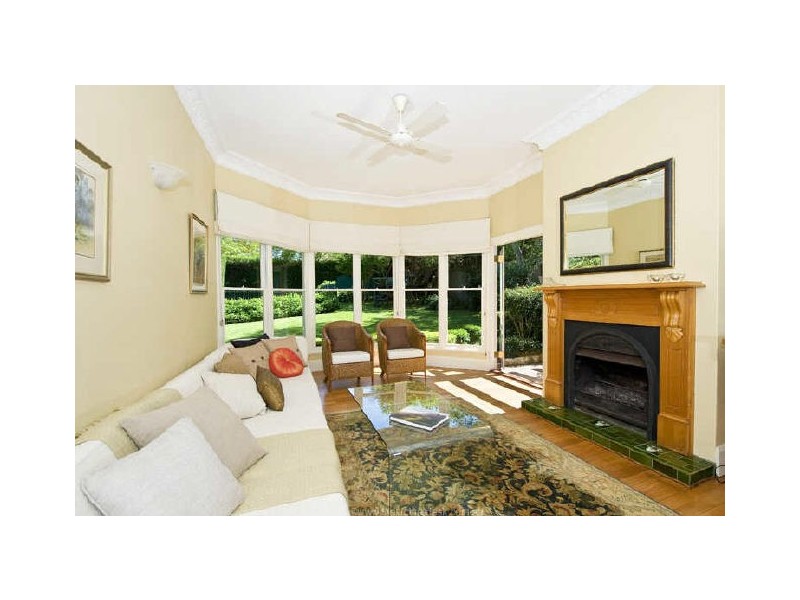 23 Thomas Avenue, Roseville NSW 2069