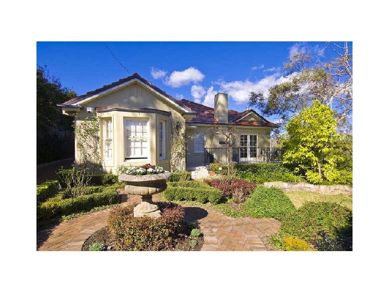 102 Shirley Road, Roseville NSW 2069