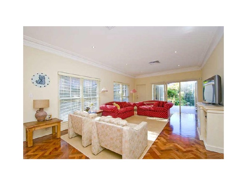 102 Shirley Road, Roseville NSW 2069