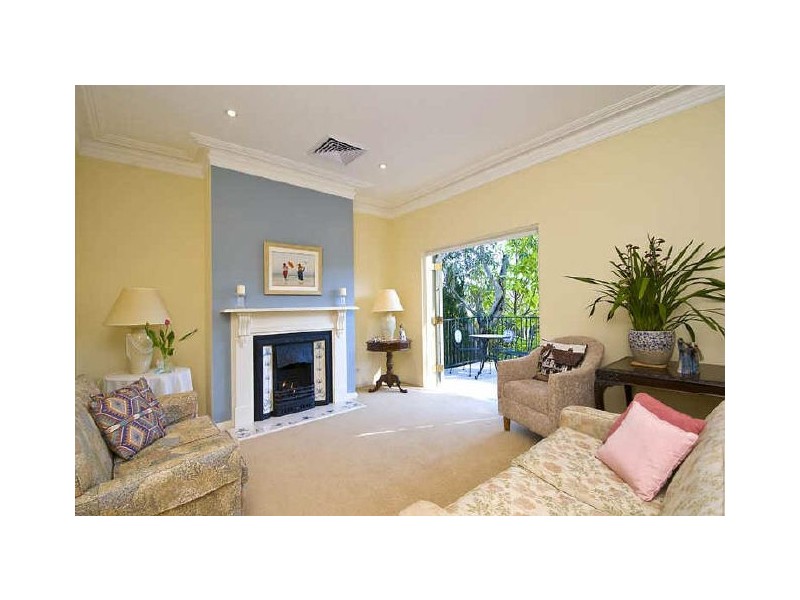 102 Shirley Road, Roseville NSW 2069