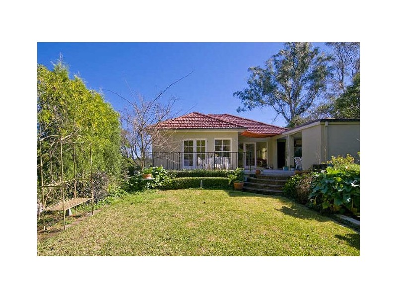 102 Shirley Road, Roseville NSW 2069