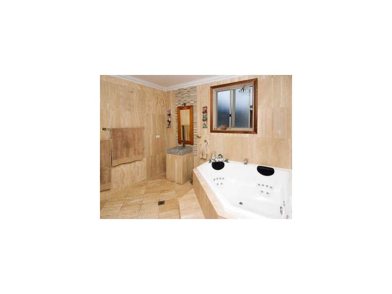 19 Blaxland Rd, Killara NSW 2071