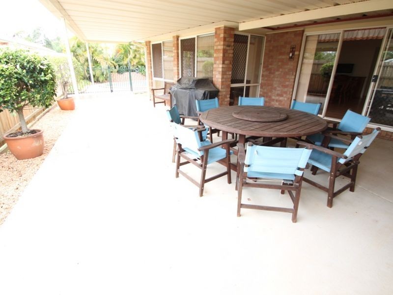 9 Raffindale Avenue, Dakabin QLD 4503