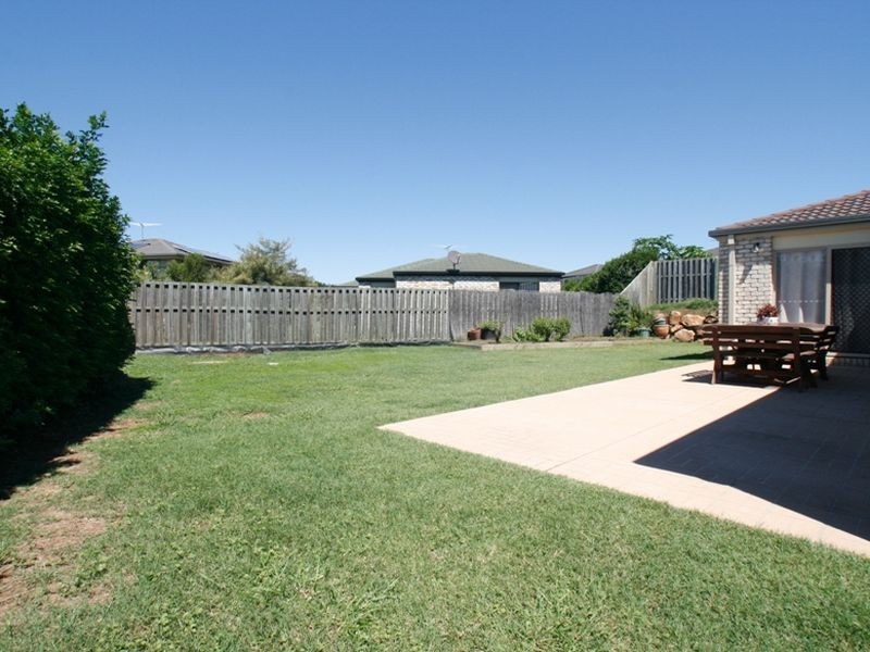 3 Amethyst Court, Griffin QLD 4503