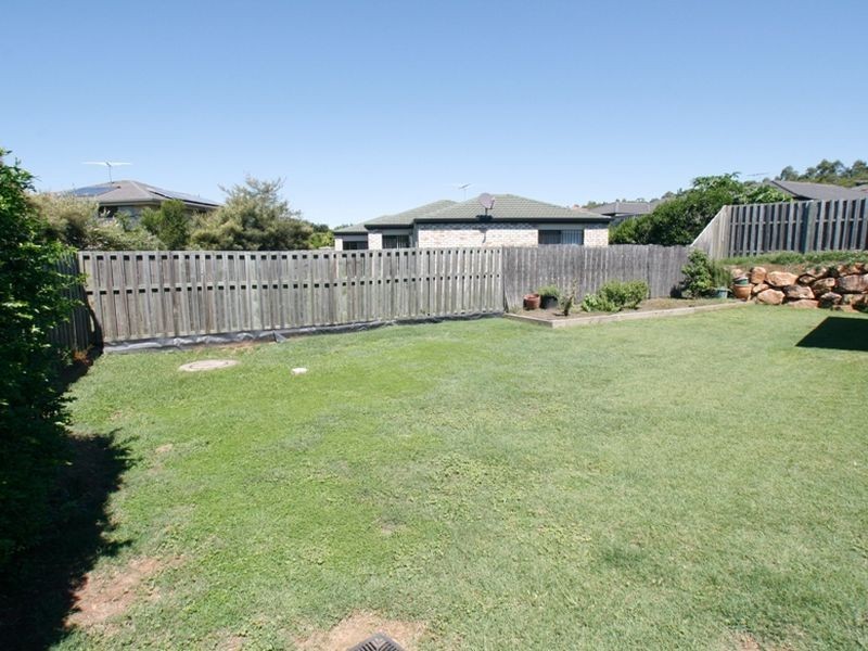 3 Amethyst Court, Griffin QLD 4503