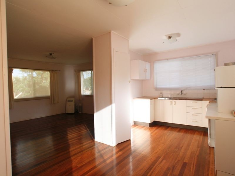 28 Lions Crescent, Kippa-ring QLD 4021