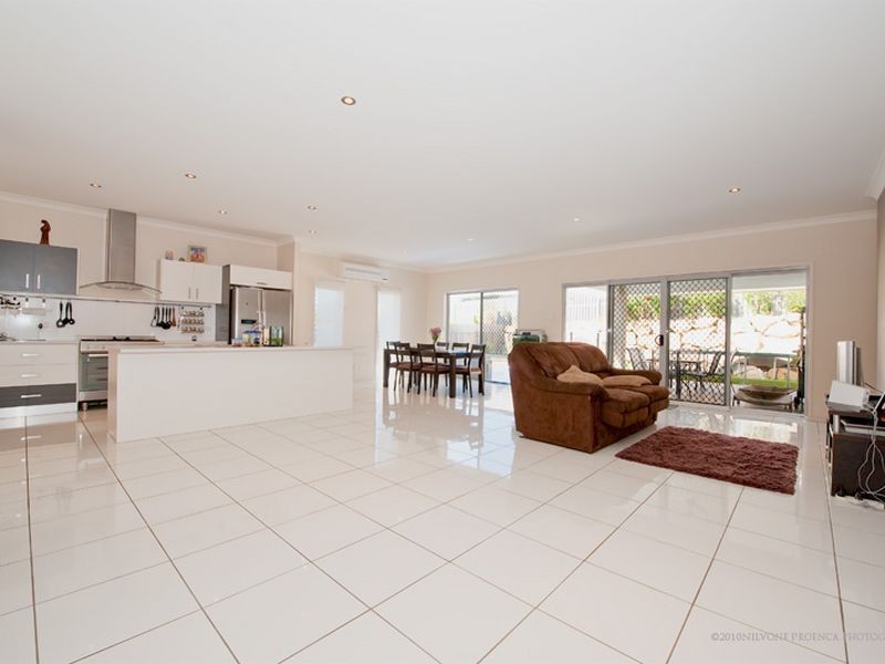 North Lakes QLD 4509