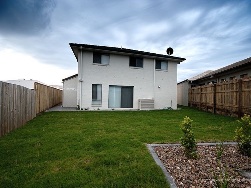 4 Crenshaw Street, North Lakes QLD 4509