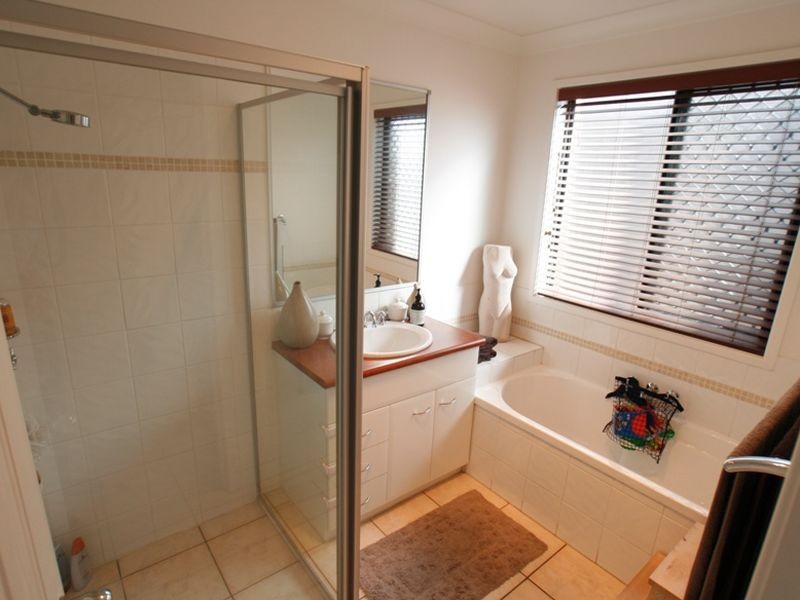 4 Copper Crescent, Griffin QLD 4503