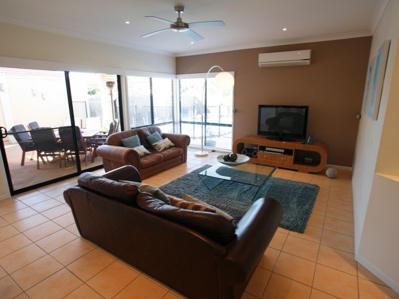 12 Cottonwood Cct, North Lakes QLD 4509