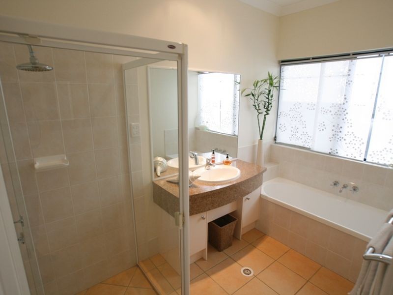 12 Cottonwood Cct, North Lakes QLD 4509