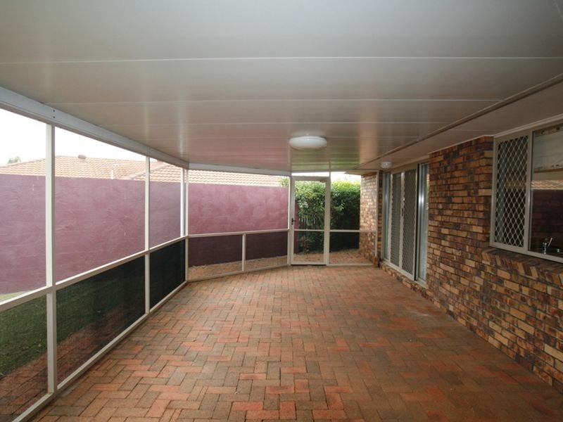 19 Pandanus Court, Kallangur QLD 4503