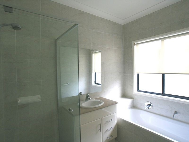 30 Peron Crescent, North Lakes QLD 4509