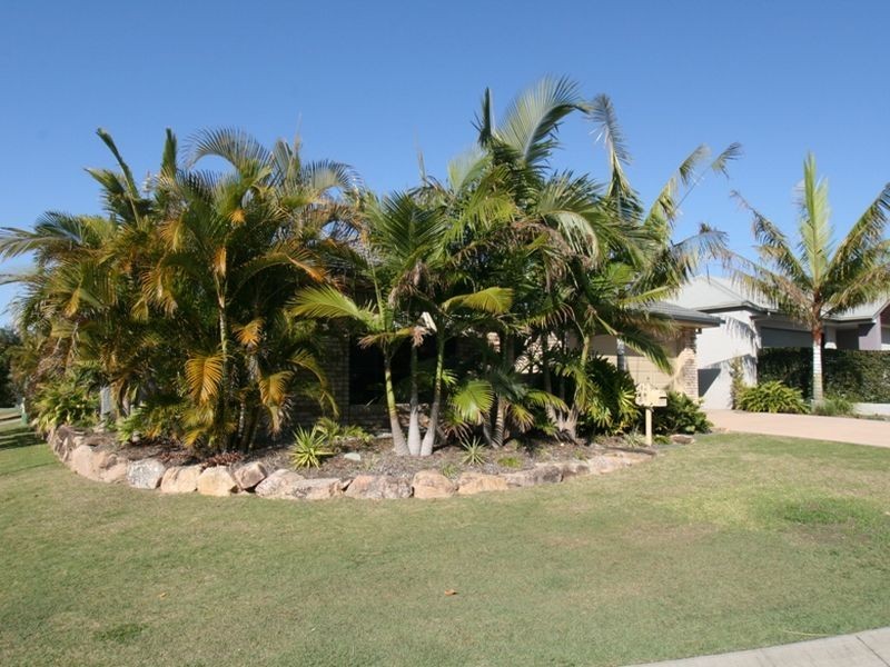 6 Redcedar Street, North Lakes QLD 4509