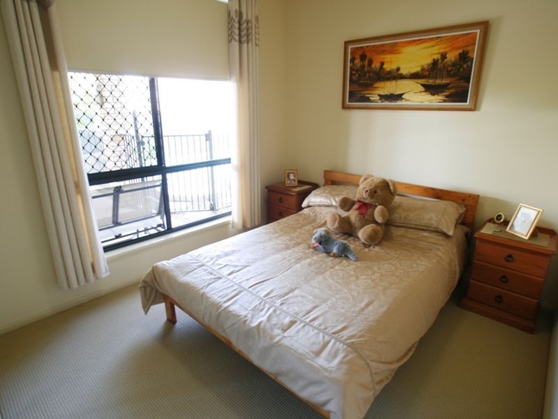 6 Redcedar Street, North Lakes QLD 4509