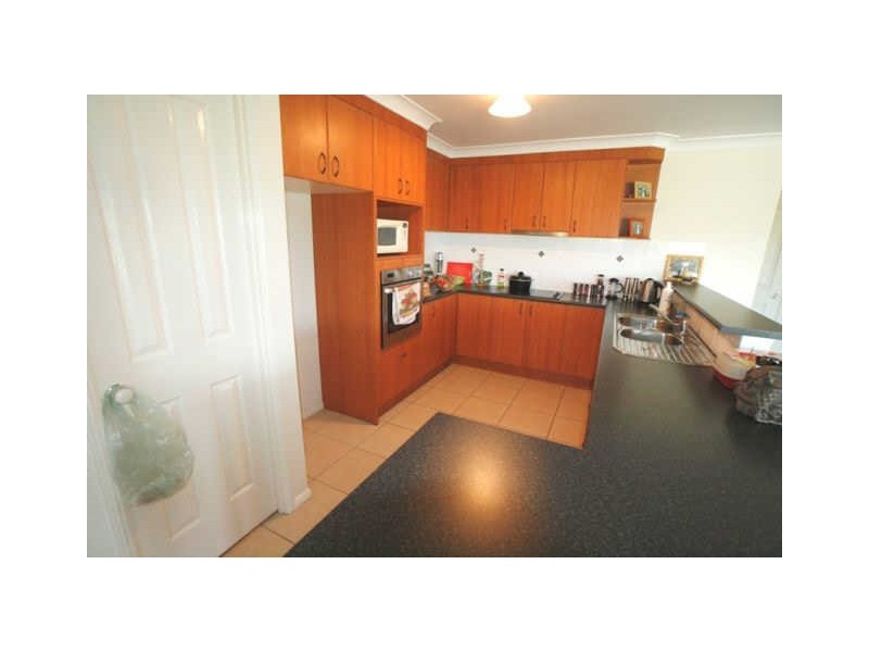 2 Vibrant Court, Dakabin QLD 4503