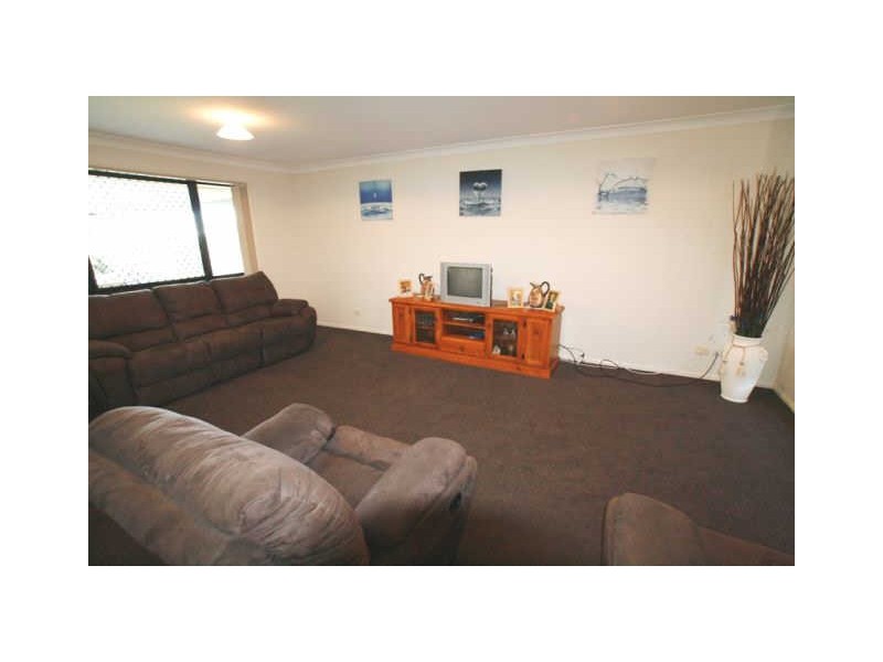 2 Vibrant Court, Dakabin QLD 4503