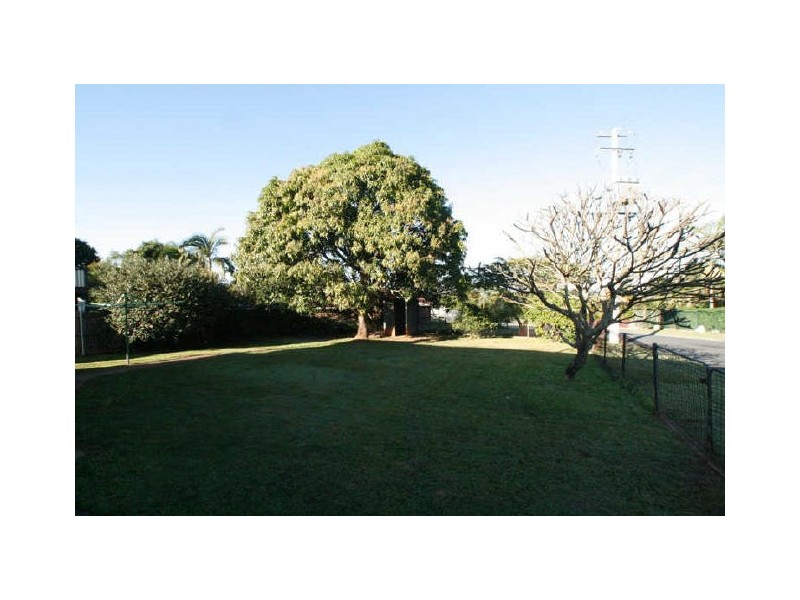 25 Loowa Street, Kallangur QLD 4503
