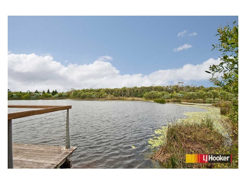 24 Alexandra Avenue, North Lakes QLD 4509