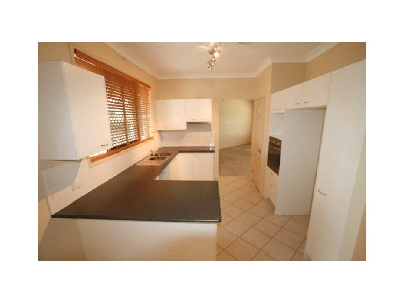 15 Kurrajong Circuit, North Lakes QLD 4509