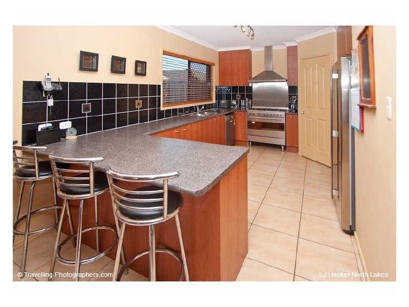 17 Gardenia Parade, North Lakes QLD 4509
