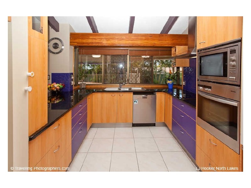 12 Eucalyptus Place, Albany Creek QLD 4035