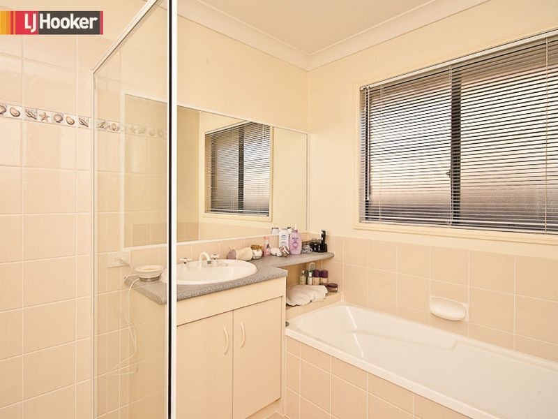 10 Paluma Court, North Lakes QLD 4509