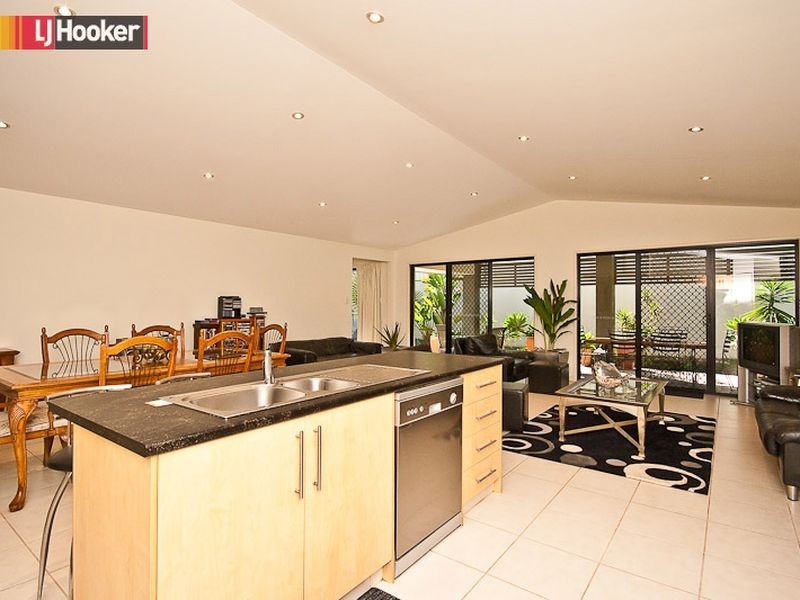 15 Clearwater Crescent, Murrumba Downs QLD 4503