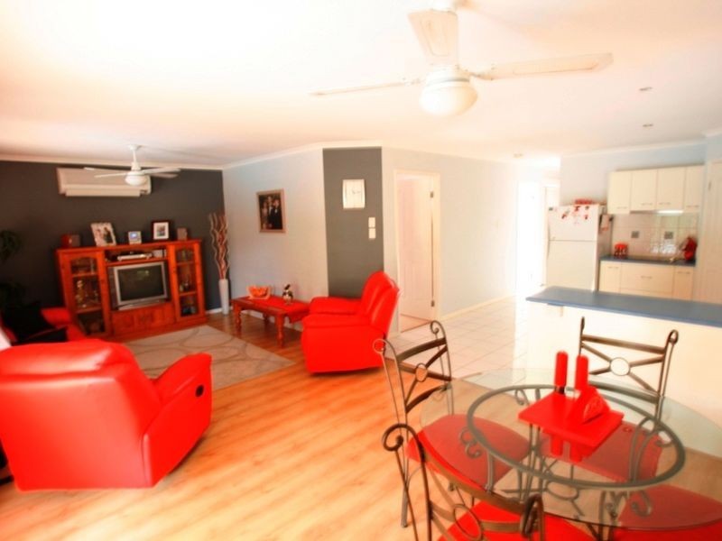 North Lakes QLD 4509