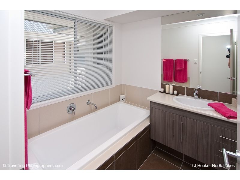 5 Whitebeech Court, North Lakes QLD 4509