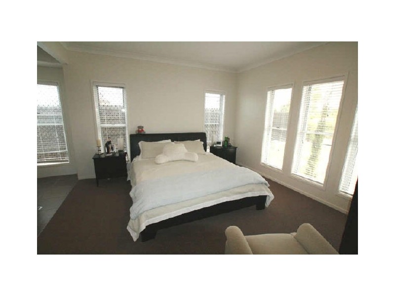 North Lakes QLD 4509