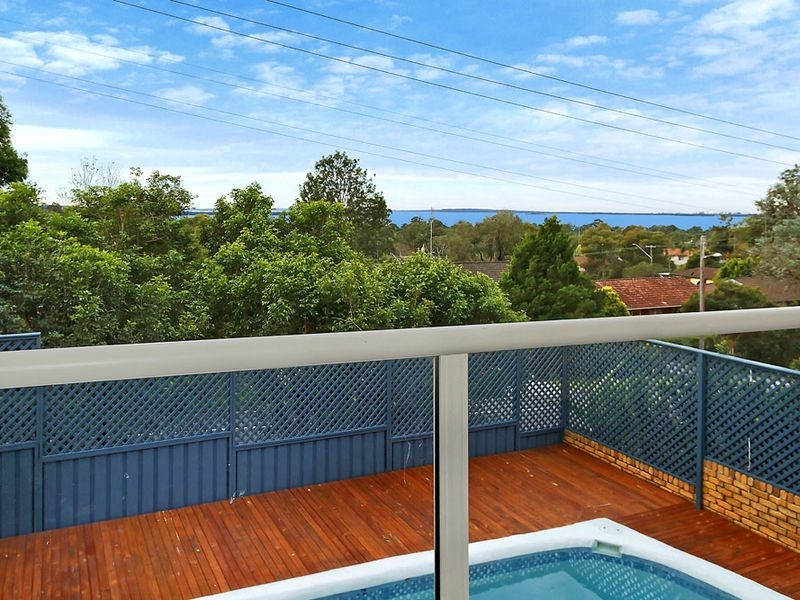 21 Keveer Close, Berkeley Vale NSW 2261