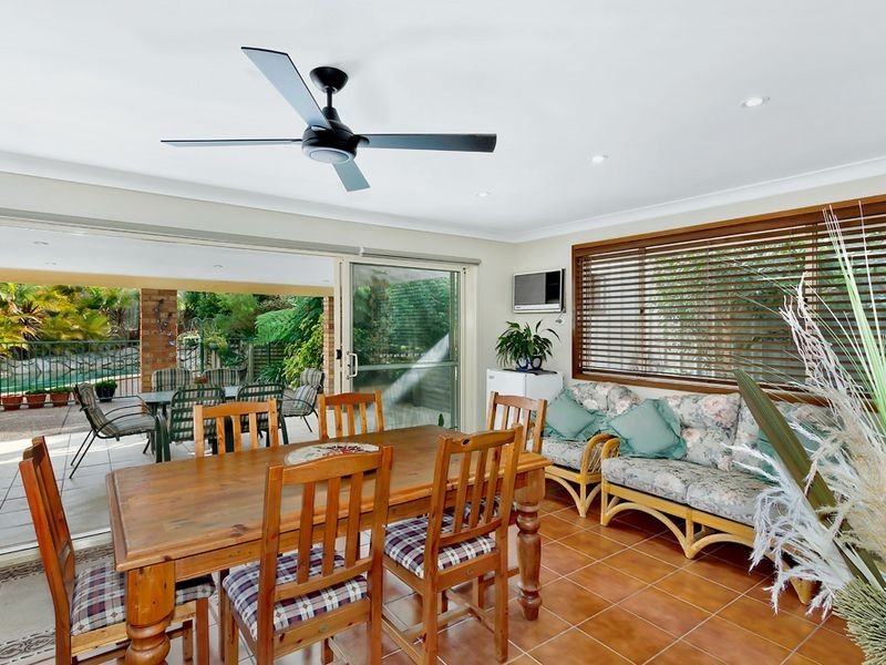 5 Augustus Place, Bateau Bay NSW 2261