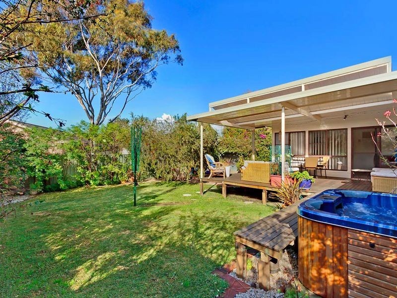 23 Sierra Avenue, Bateau Bay NSW 2261