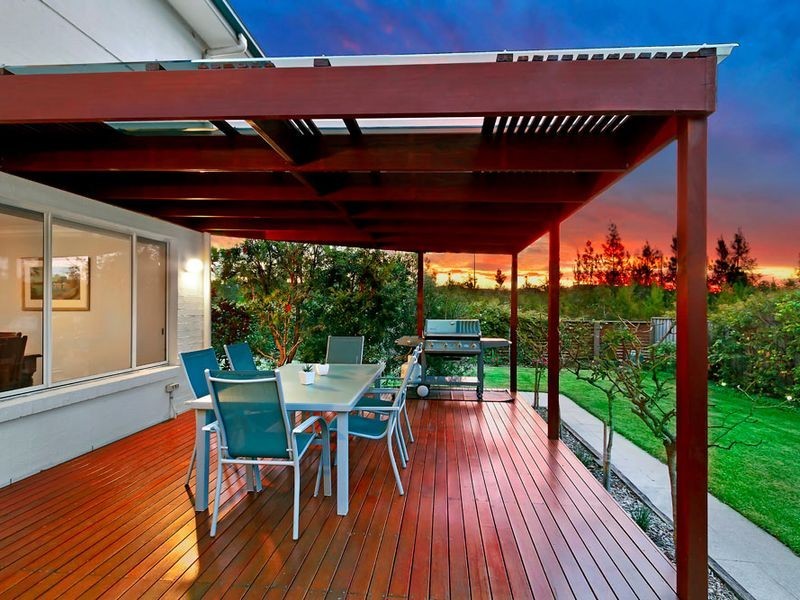 2 Bataan Circuit, Bateau Bay NSW 2261