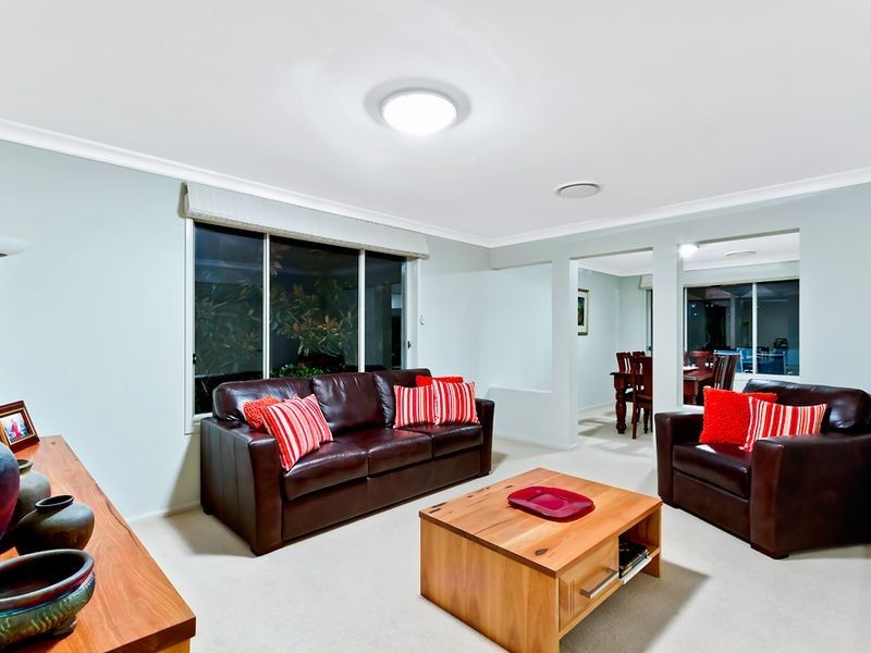 2 Bataan Circuit, Bateau Bay NSW 2261