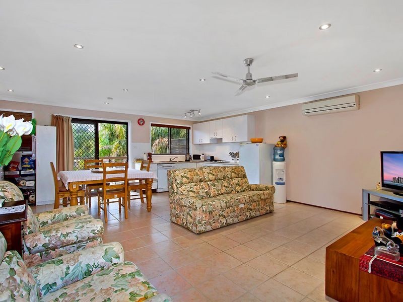 66 Lumby Drive, Bateau Bay NSW 2261