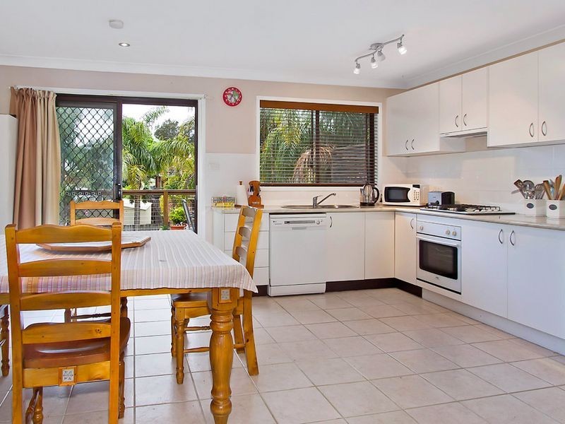 66 Lumby Drive, Bateau Bay NSW 2261