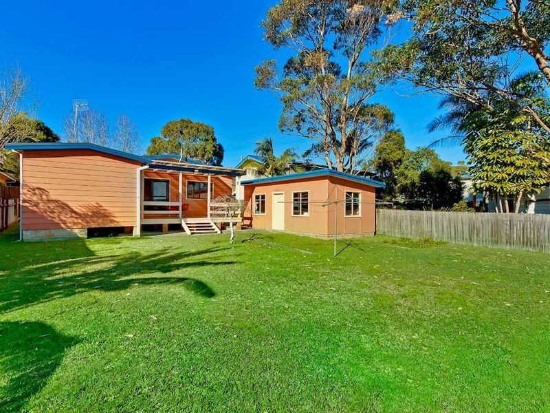 8 Wandella Avenue, Bateau Bay NSW 2261