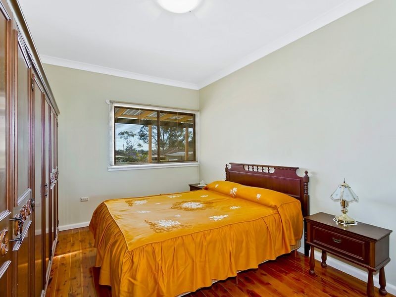 8 Wandella Avenue, Bateau Bay NSW 2261