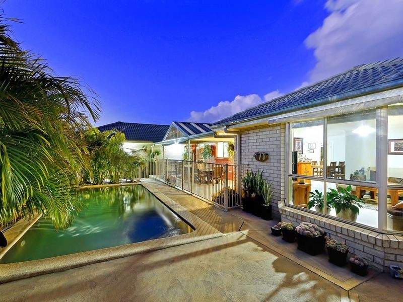 9 Churchill Street, Bateau Bay NSW 2261