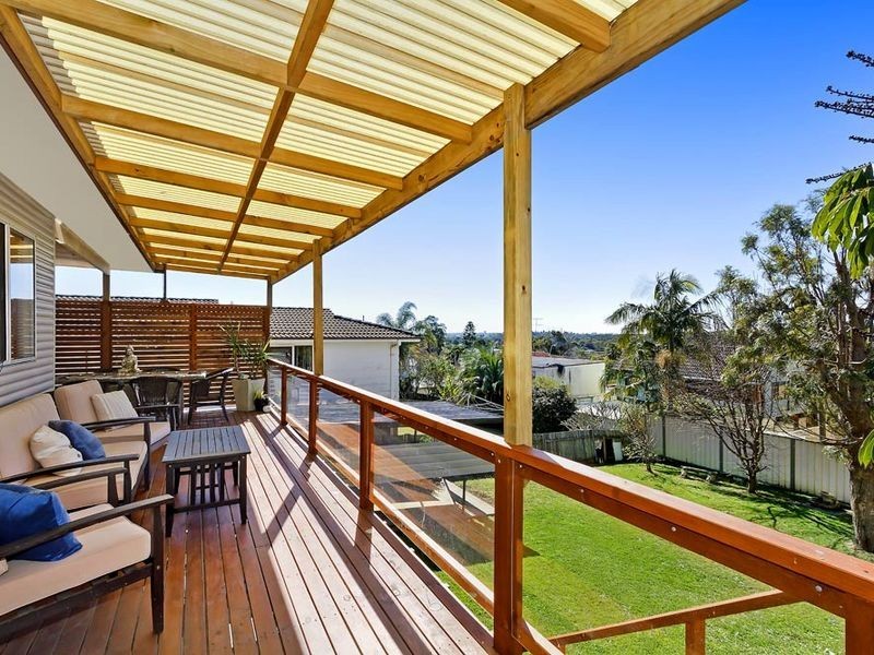 14 Vista Parade, Bateau Bay NSW 2261